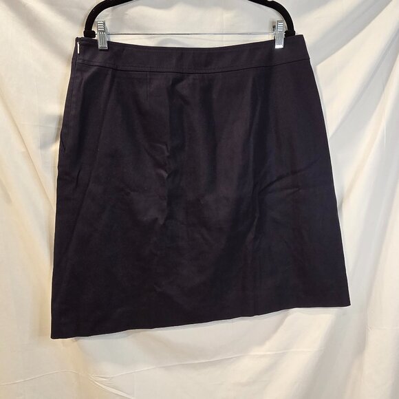 Hugo Boss Skirt Navy Size 12 Short Lined Pockets Zip With Button Accents - Picture 9 of 10